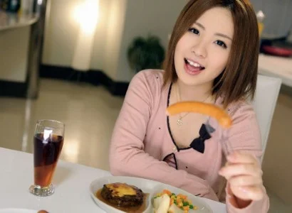 Ông xã sau khi ăn tối thì ăn em